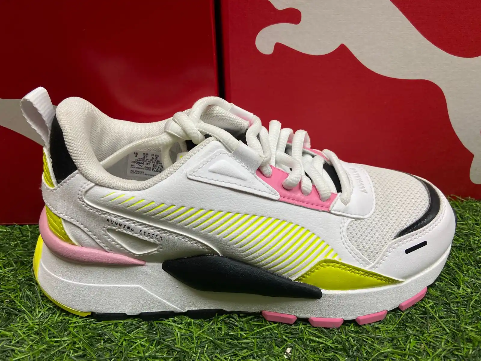Image from Aaimz Enterprises: PUMA   SIZE UK4  MRP 8000 OFFER PRICE 2400  ONLINE ORDER 8826261235...