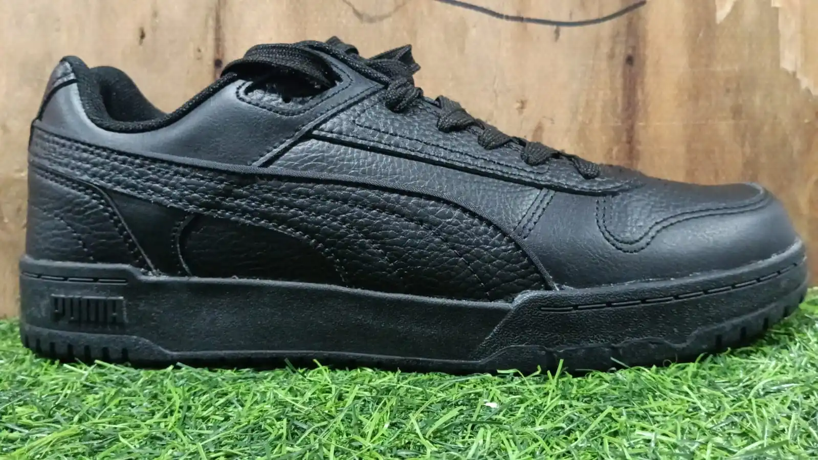 Image from Aaimz Enterprises: Puma uk 8 MRP 6000 offer price 1800 online order 7506536014...