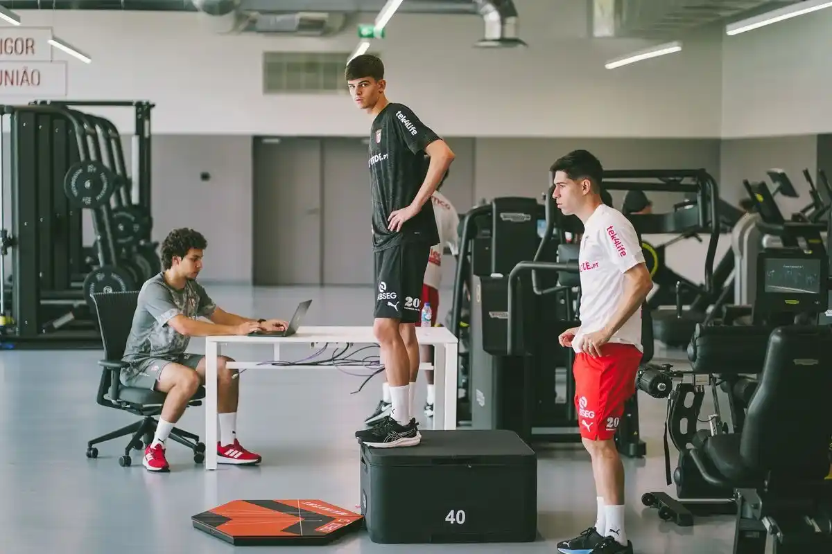 Image from A BOLA: SC Braga: quem é (e até onde pode ir) a pérola de 14 anos que está na ...
