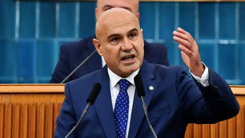 Image from Onedio: Turhan Çömez: (Fatih Altaylı'nın gözaltına alınması hk.) "Korkutarak ...