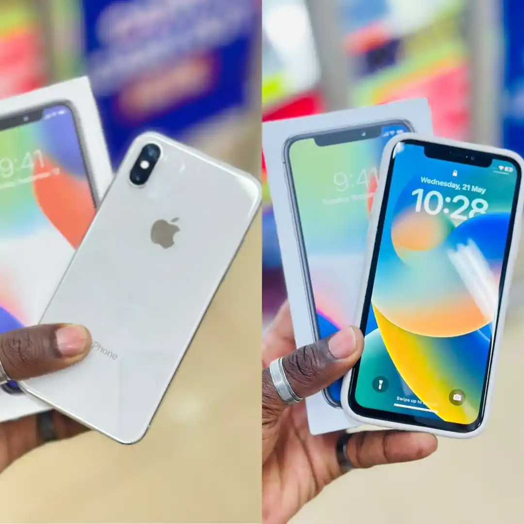 Image from DARLINGS CELLPHONES 📱🇿🇼ZW: _*Boxed and Sealed*_  *iPhone X (64GB)* *## Key Features* ⁂ _DISPLAY_:...