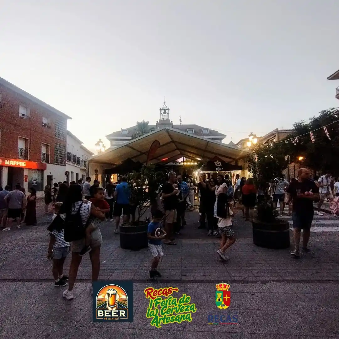 Image from Ayuntamiento de Recas: Buen ambiente en la I Feria de la Cerveza Artesana de Recas con @sint...