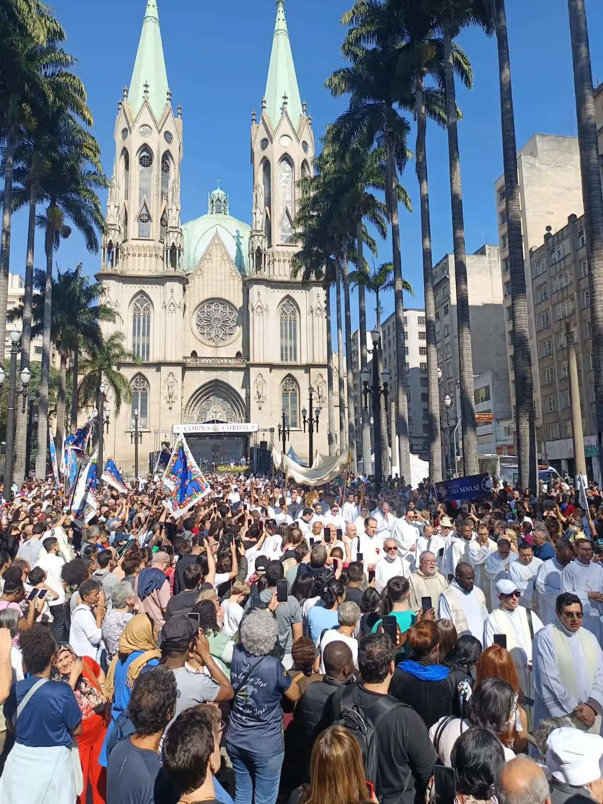 Image from Arquidiocese de São Paulo: <a class="text-blue-500 hover:underline cursor-pointer" href="/hashtag...