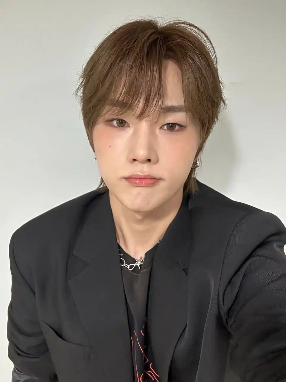 Image from Gaon & Xdinary Heroes Daily Update ✨: Jungsu Bubble   250615 [🐱💭]  🐱(📸) 🐱(📸) 🐱bbusan!!!!!! 🐱it was s...