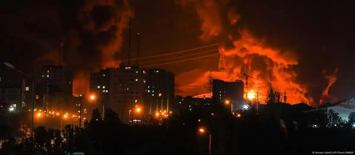 Image from DW Português para África: Boa noite! Estes são os destaques da DW nesta segunda-feira: 🚨 Irão:...