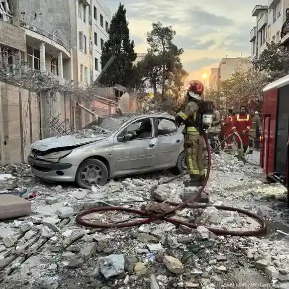 Image from DW Português para África: Boa noite! Hoje destacamos os seguintes temas na nossa página. Boas le...