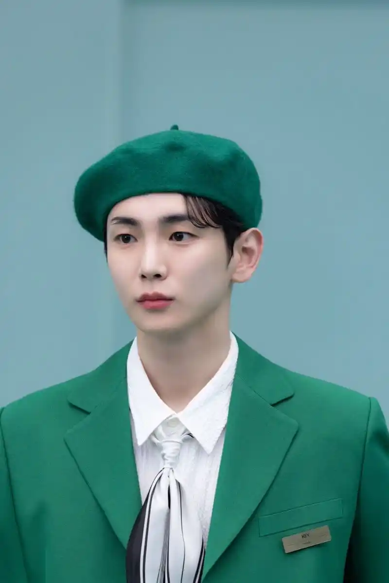 Image from SOY UN DORITO | 𐙚 SHINEE INFO: 🖼️ | *RETWEET* `# KEY 🦊` [25/06/19]  > ⌕ @SHINee ha reposteado una p...