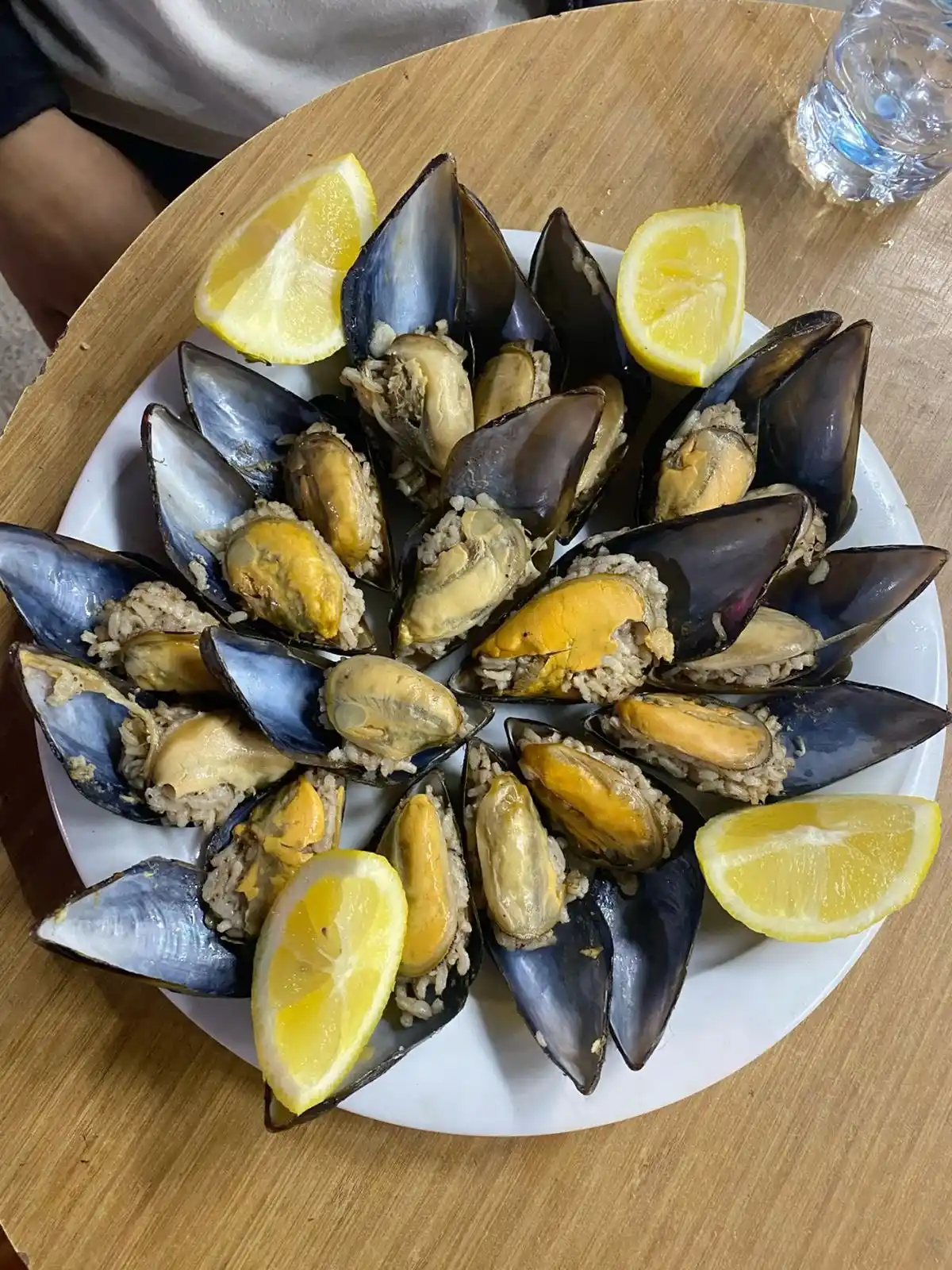 Image from Ferhat Şaşkın: Şunu sevmeyen erkek annesiyle güne gitsin...