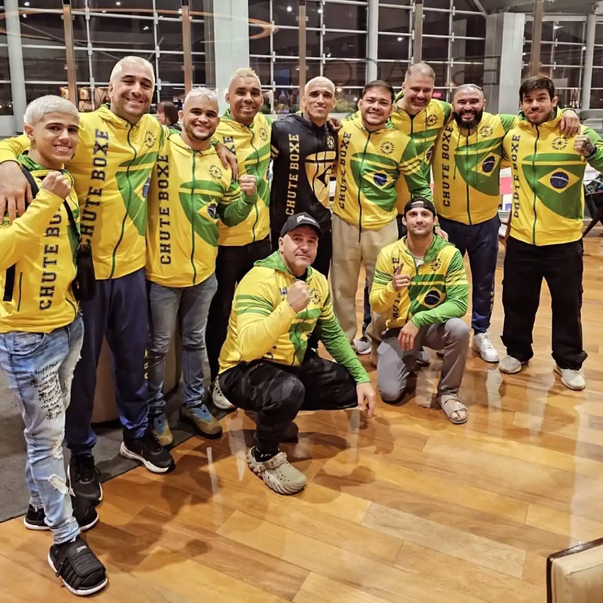 Image from MMA Orbit: Team Oliveira are on their way to Las Vegas 🇧🇷✈️🇺🇸  <a class="text...