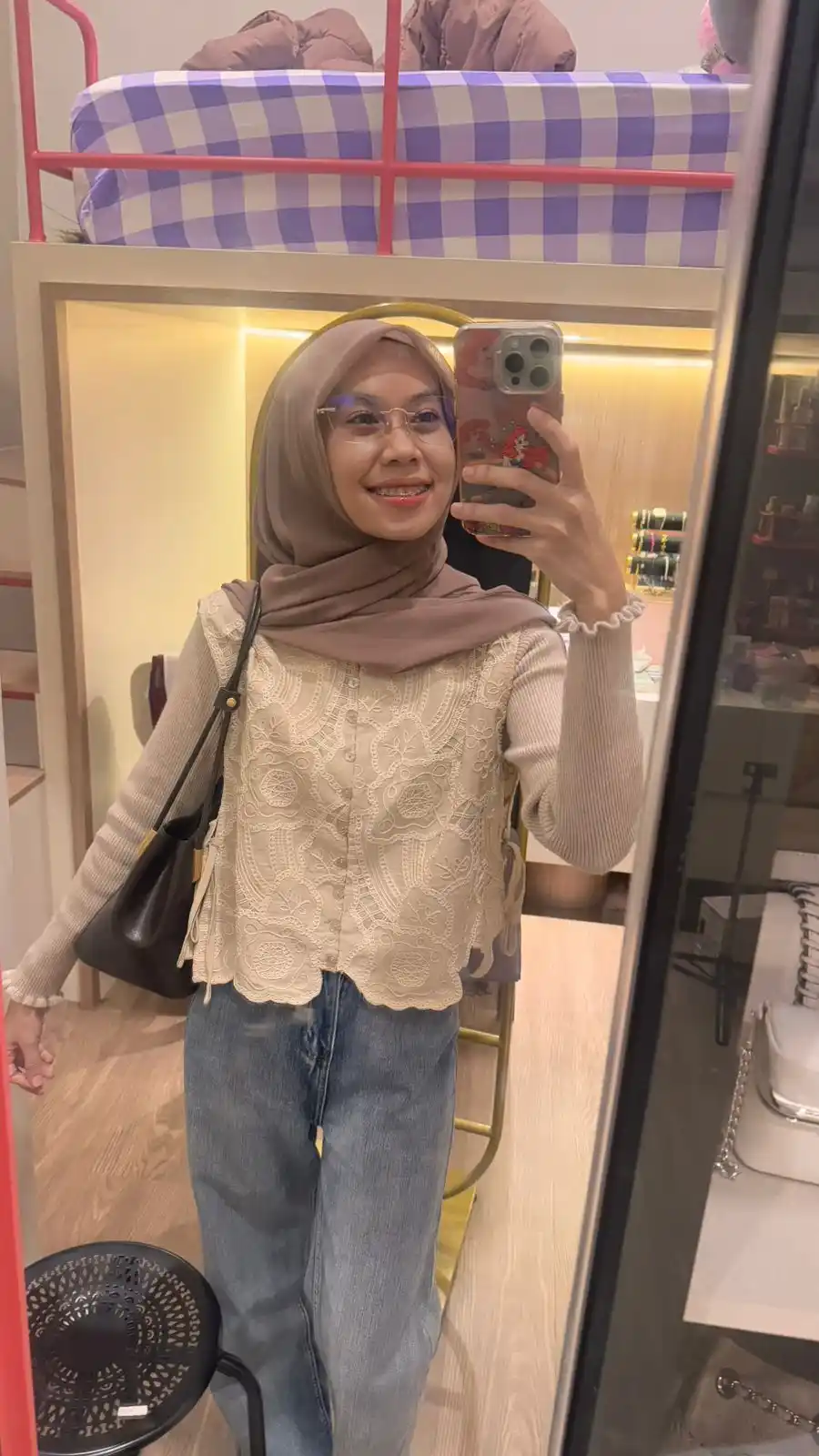 Image from jasmine si petualang: ootd mau treatment✌🏼...