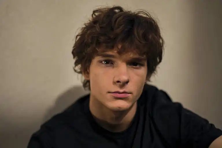 Image from Famosos, Novelas, Realities e Muito Mais | F5: *Quem é Mason Thames, ator de 17 anos que dá vida a Soluço em 'Como Tr...