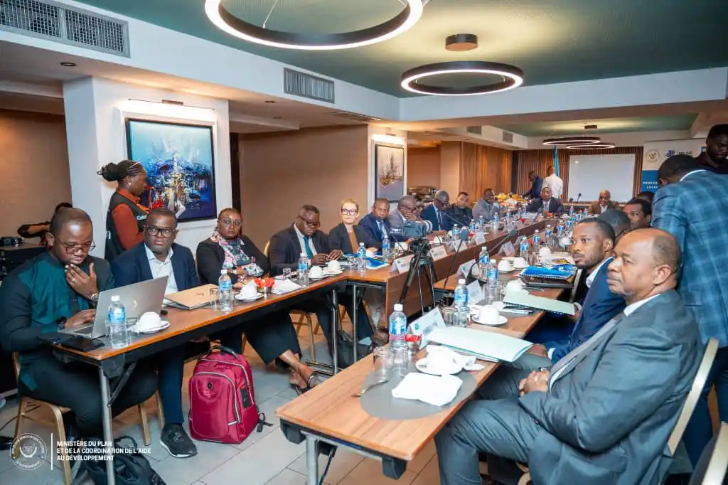 Image from NE JAMAIS TRAHIR LE CONGO 🙏🇨🇩: 19.06.2025 | Kinshasa-RDC Le VPM Guylain Nyembo a tenu un briefing sur...