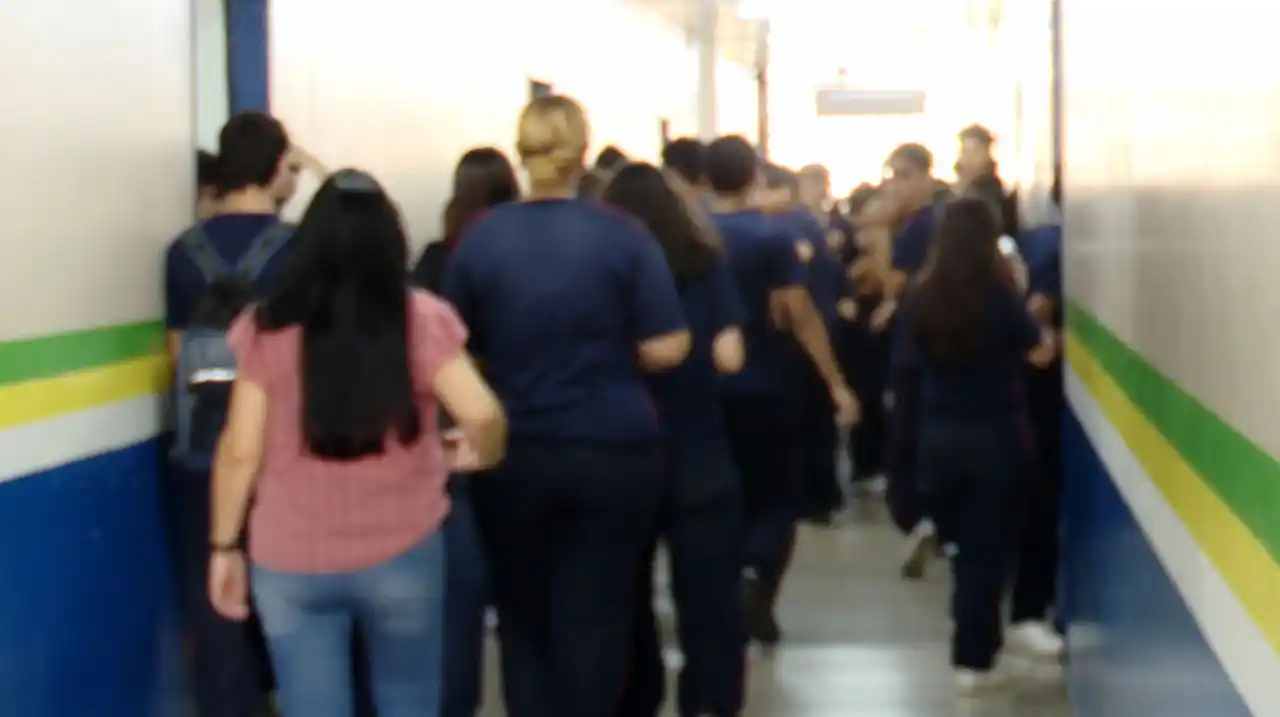 Image from g1 AM: *Estudantes LGBTQIAPN+ do Amazonas relatam bullying e exclusão nas esc...