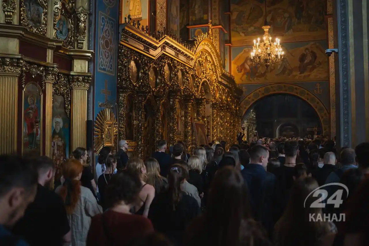 Image from 24 Канал | Новини України: 💔*У Києві попрощалися з українським актором-військовим Юрієм Феліпенк...