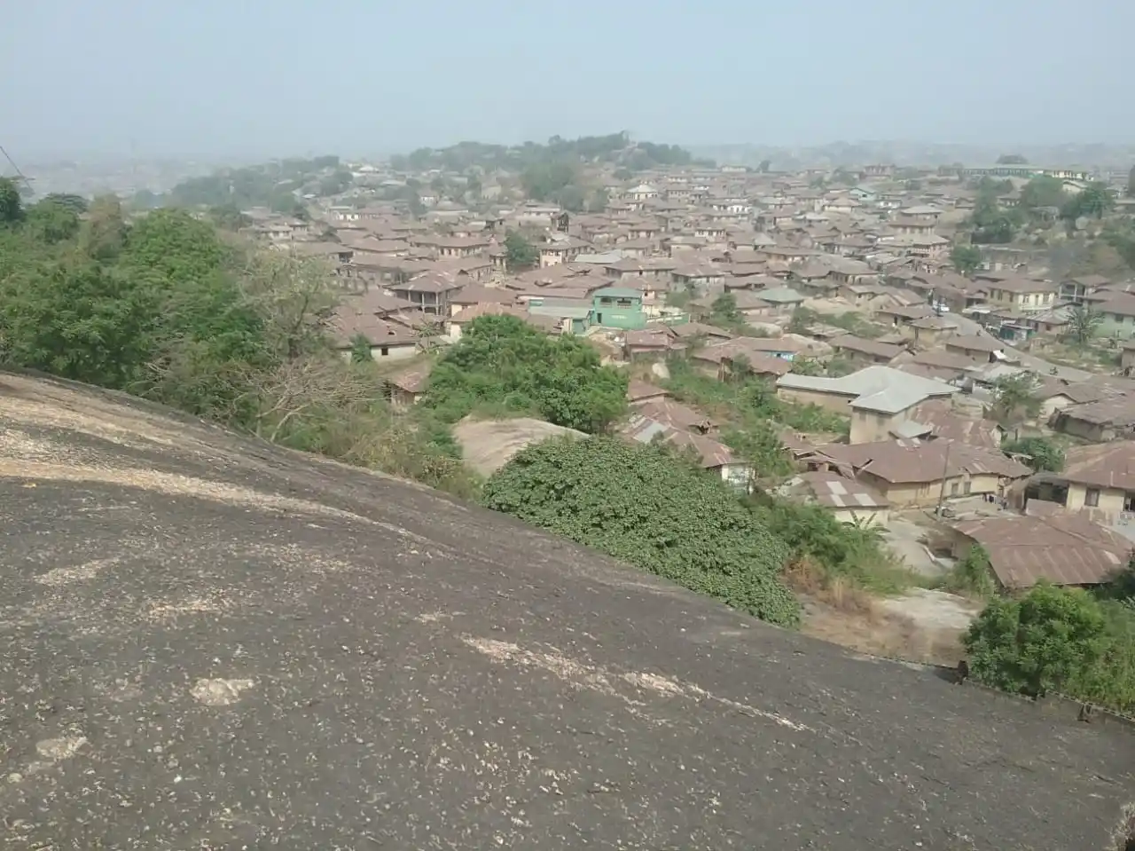 Image from Photo Exhibitions by Eddy & Friends: Abeokuta, ìlú àwọn Ẹ̀gbá, from the top of olumo rock.   _Majek shot it...