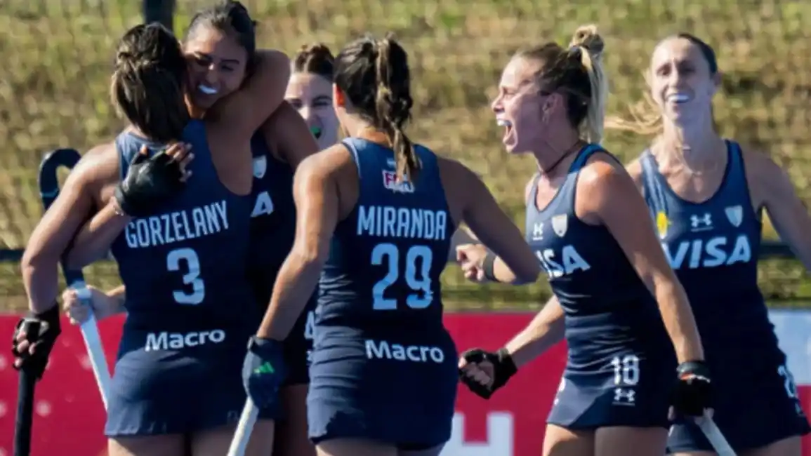 Image from El Tribuno Salta: *Las Leonas rugieron en Amberes: vencieron a China y sellaron su pase ...