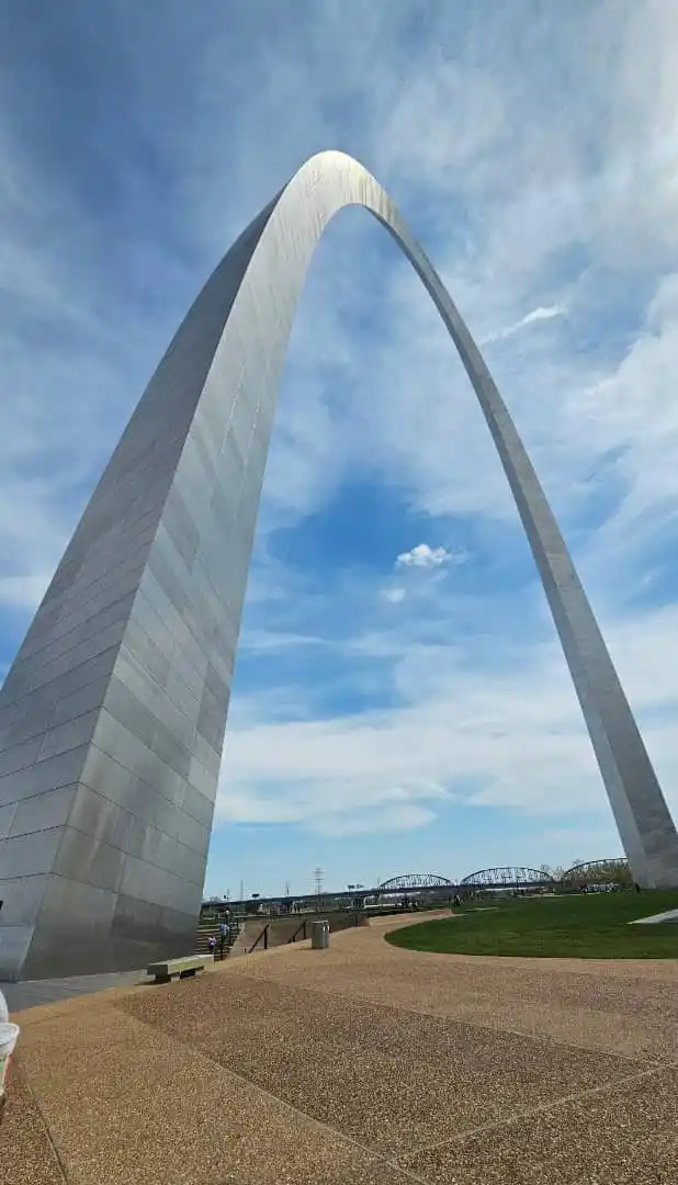 Image from Photo Exhibitions by Eddy & Friends: ...of structural marvels. This thing sways! You feel the sway most whe...
