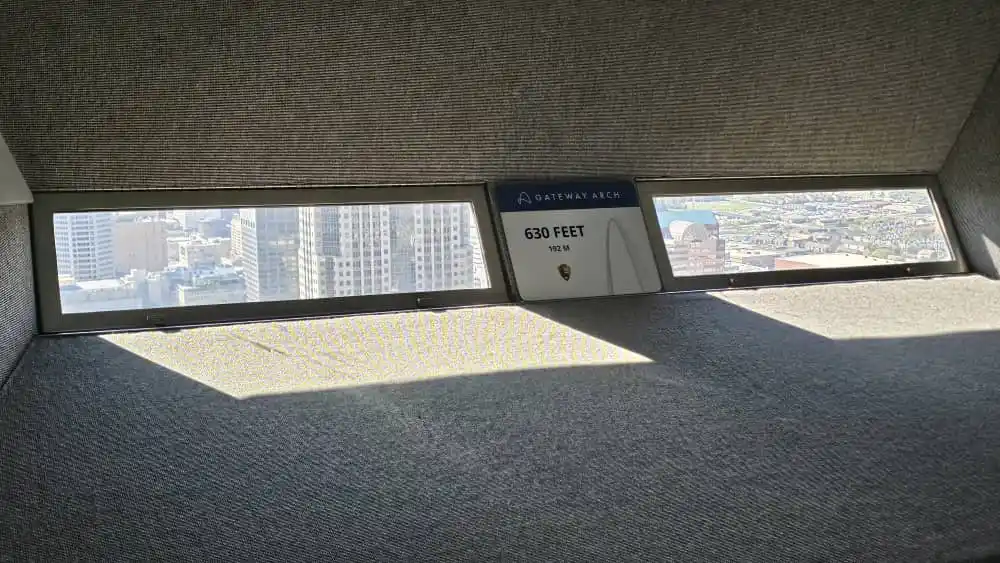 Image from Photo Exhibitions by Eddy & Friends: Right inside, at the peak! Observation windows....