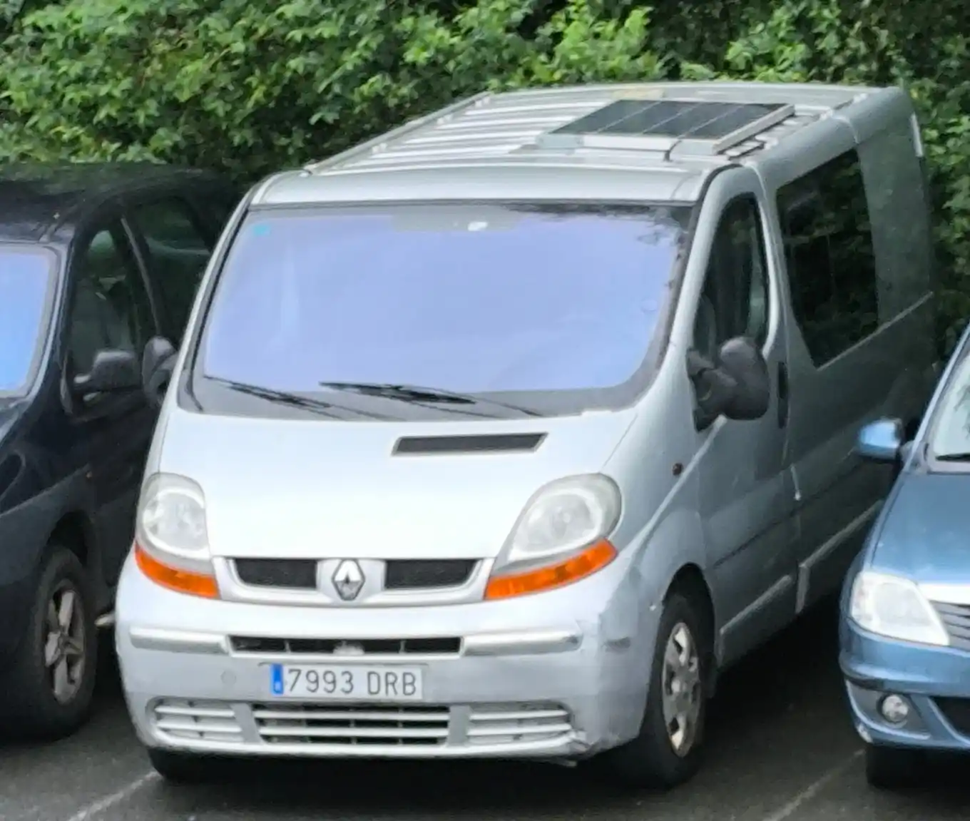 Image from Gora Egia!: *Furgo kanperizatua salgai 8.000€tan* 2005eko Renault Traffic fuego ka...