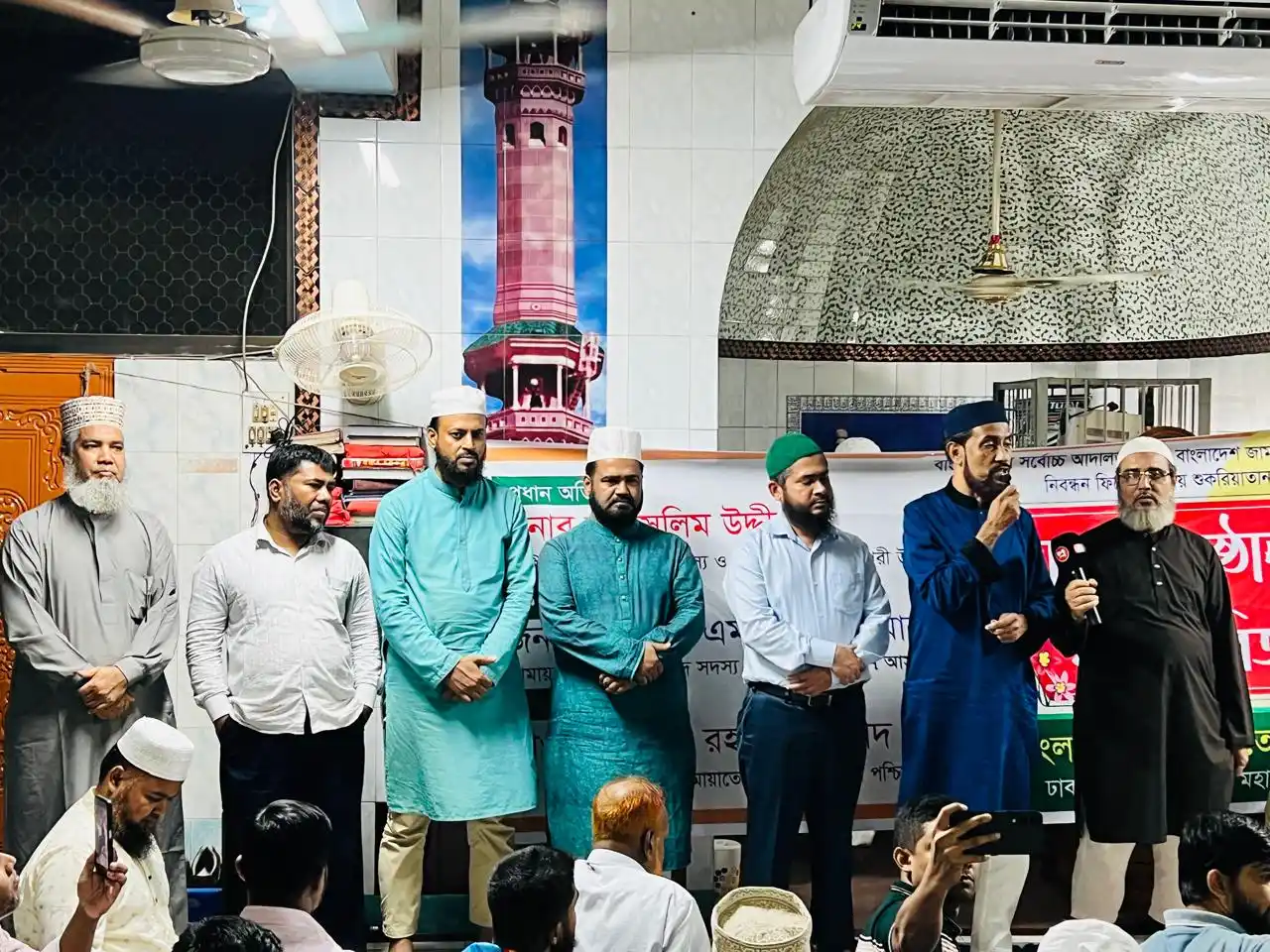 Image from Jamaat Dhaka City North: *গুলশানে জামায়াতের দোয়া ও খাবার বিতরণ* দেশের সর্বোচ্চ আদালত কর্তৃক দল...