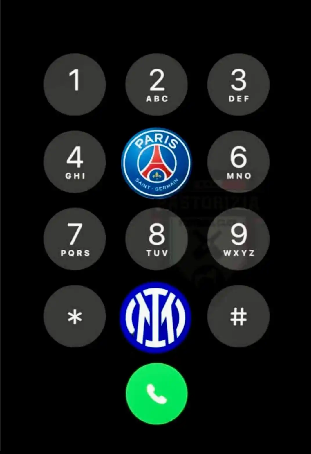 Image from Juventus Fans: *La nuova tastiera dello smartphone… 😂 <a class="text-blue-500 hover:...